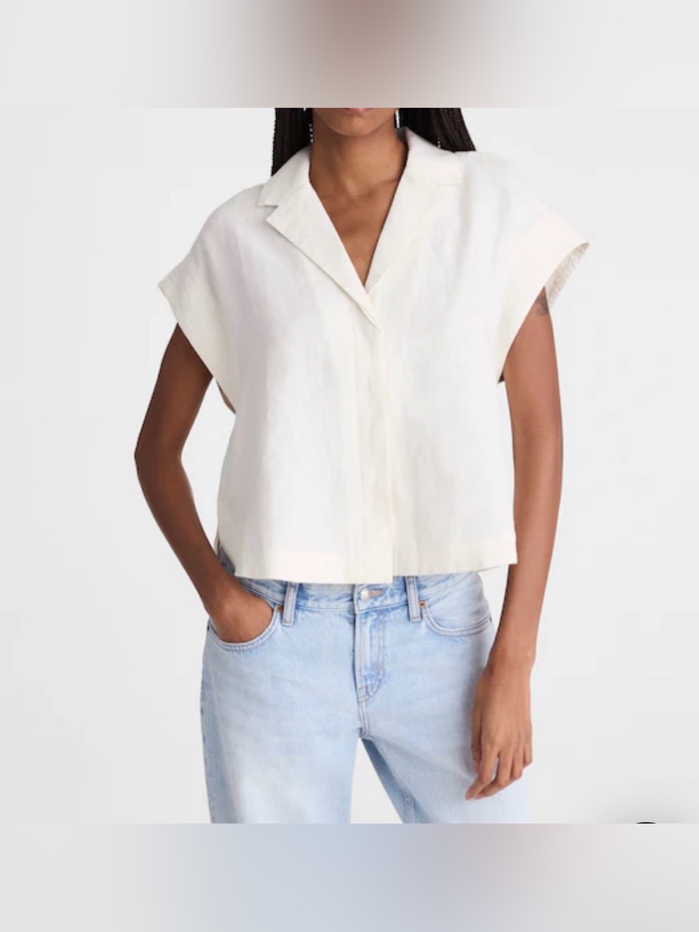 Madewell. Women’s Notch-Collar Popover Shirt. Ivory 100% linen.Cropped boxy.XS.